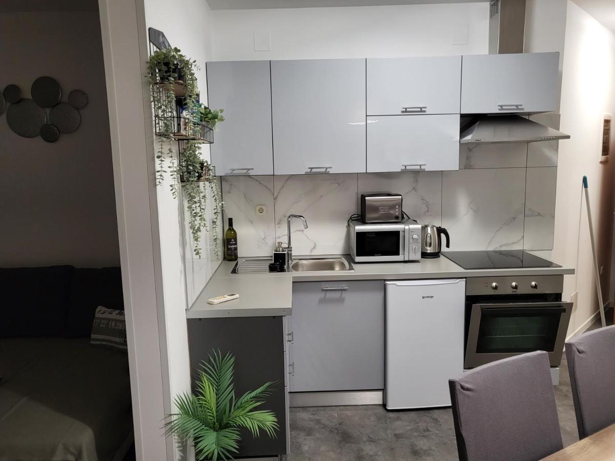 Apartmani Andiks Драмаль Екстер'єр фото