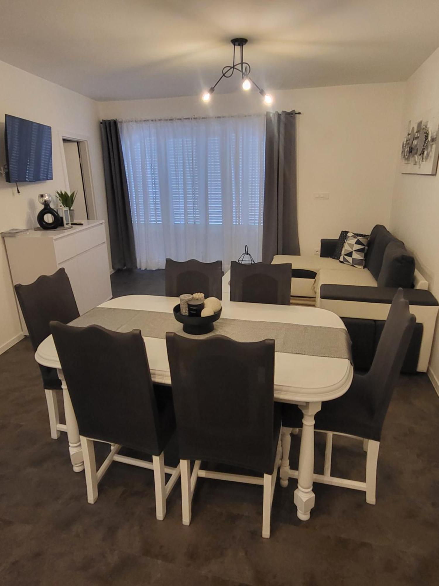 Apartmani Andiks Драмаль Екстер'єр фото