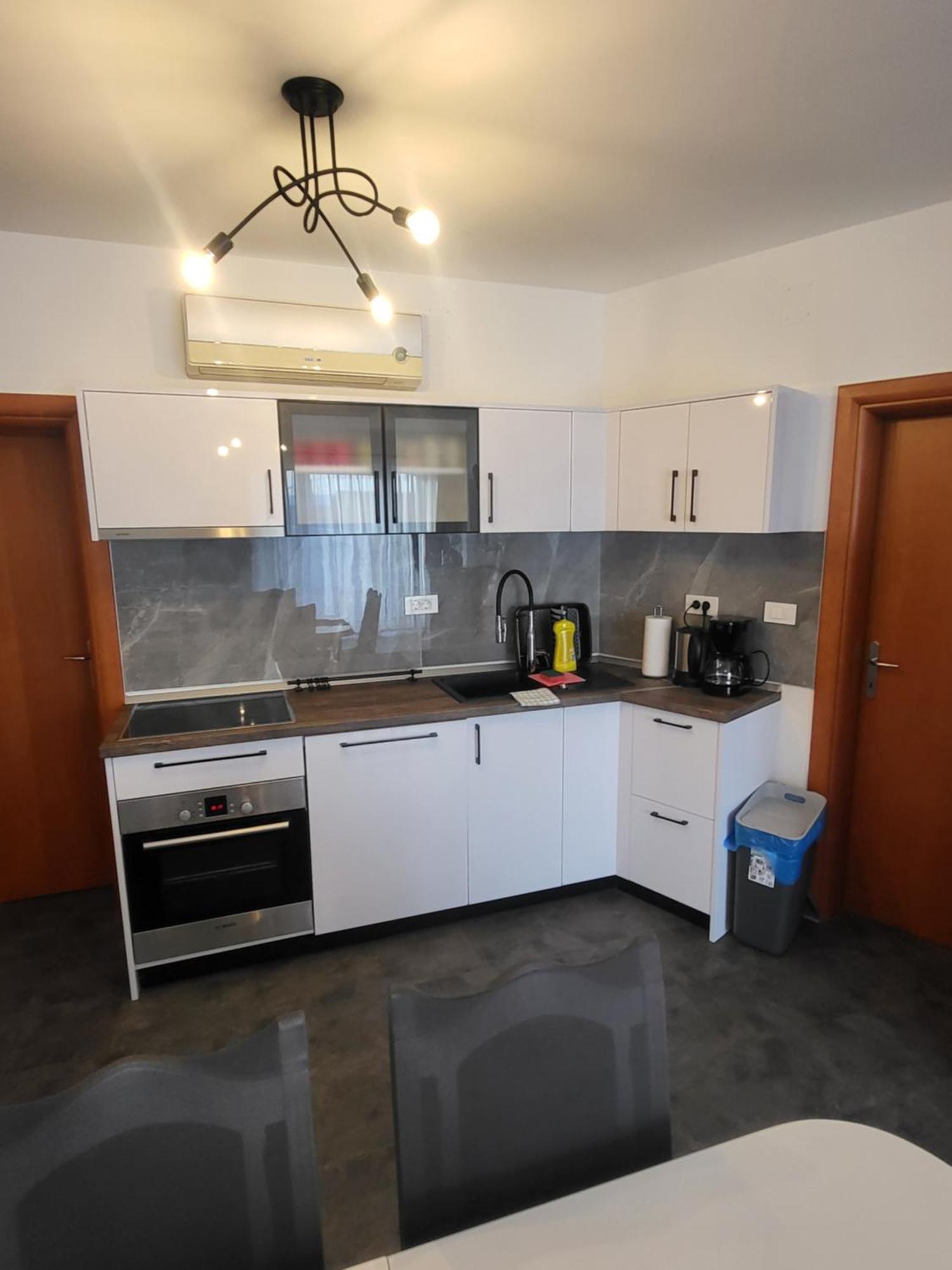 Apartmani Andiks Драмаль Екстер'єр фото