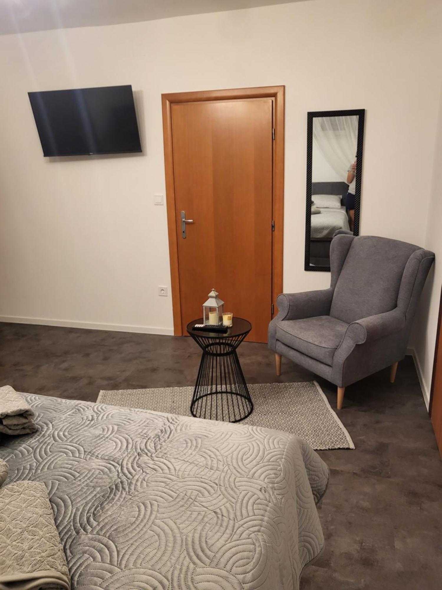 Apartmani Andiks Драмаль Екстер'єр фото